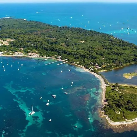 Cosy, Emplacement Ideal 2 Minute Des Plages *